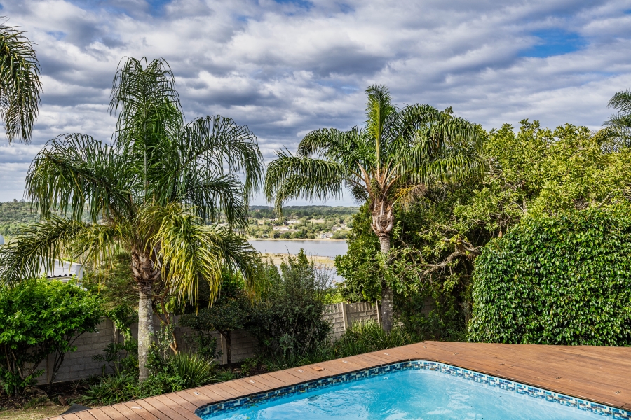4 Bedroom Property for Sale in Beacon Bay Eastern Cape